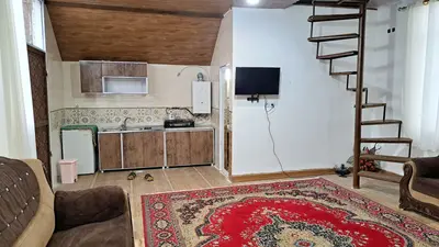 ویلا یک خوابه سوئیسی استخردار برم خوشمکان