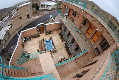 بومگردی گلجان - واحد بنفشه