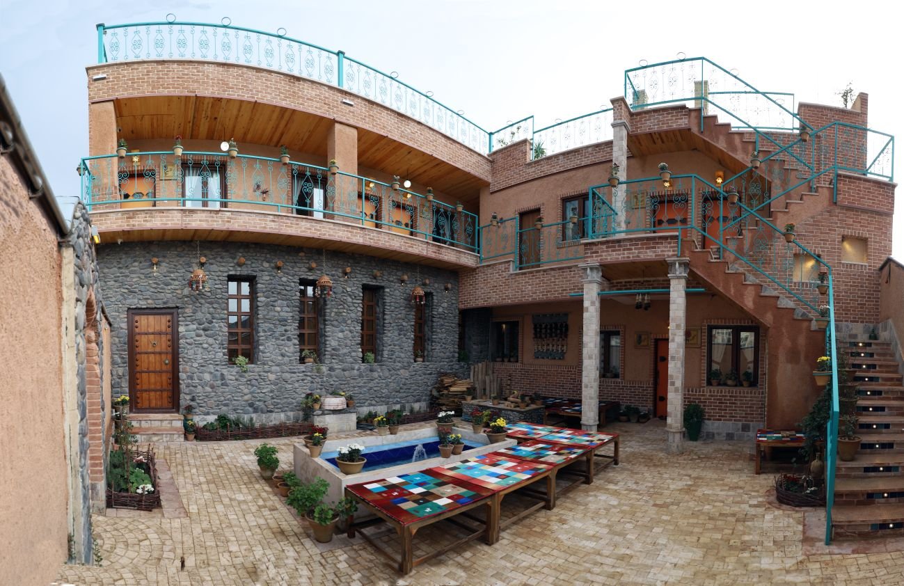 بوم گردی گلجان - واحد اطلسی