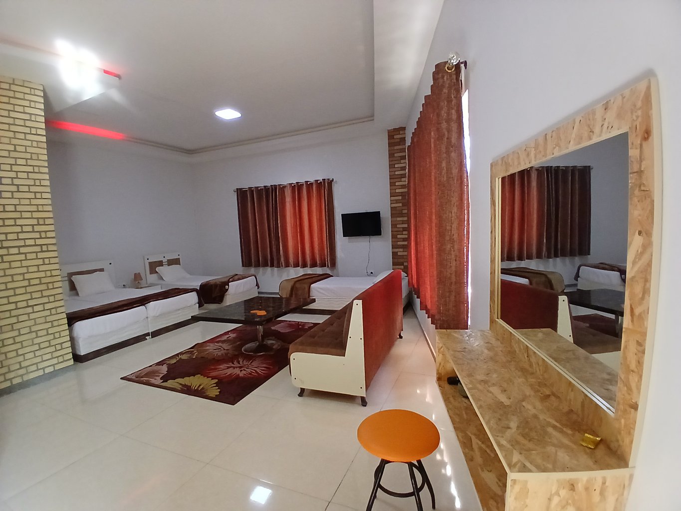 سوئیت نارنج سرا واحد ۱۰۵