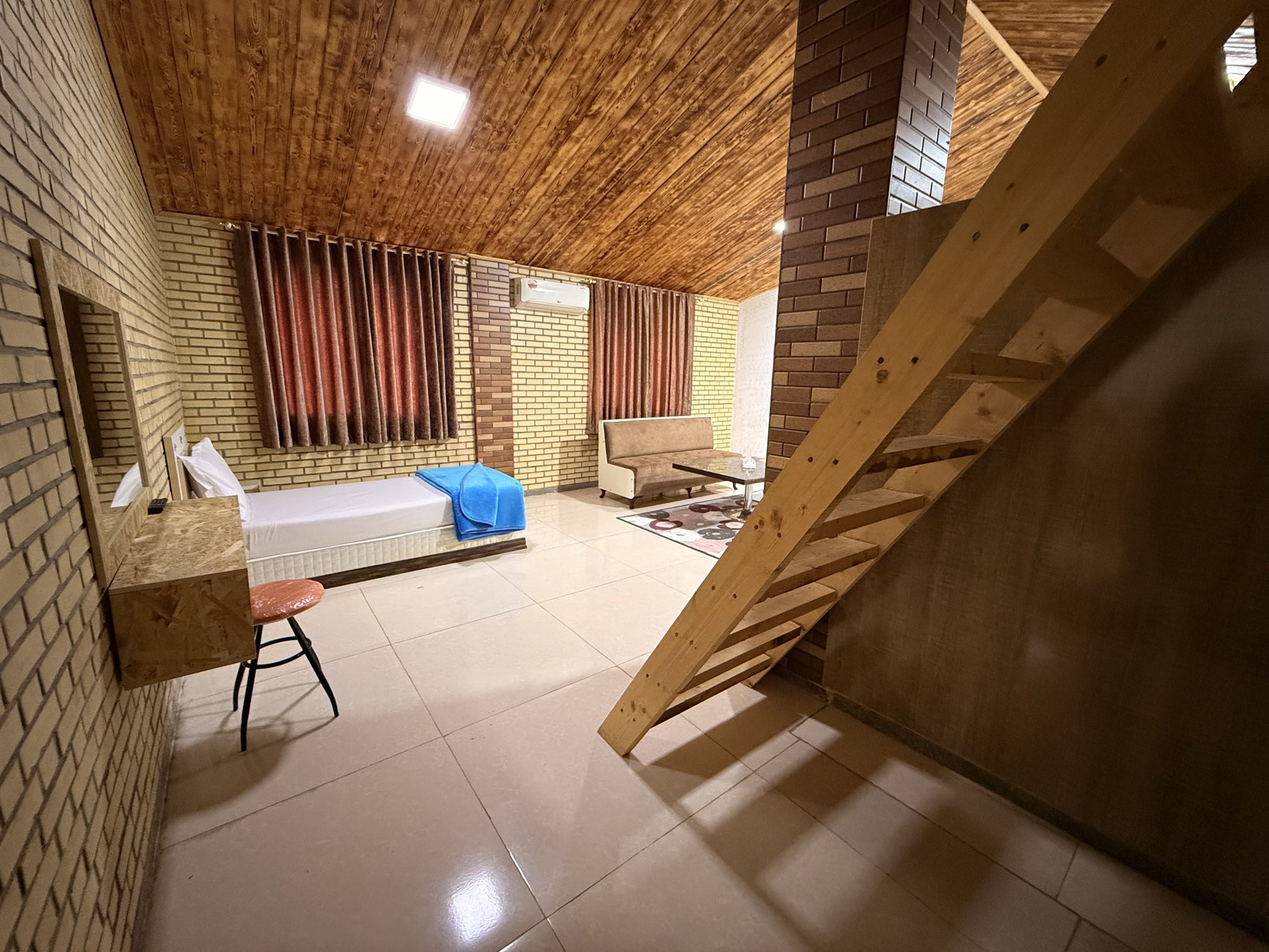 مجتمع اقامتی نارنج سرا - واحد دوبلکس ۲۰۴