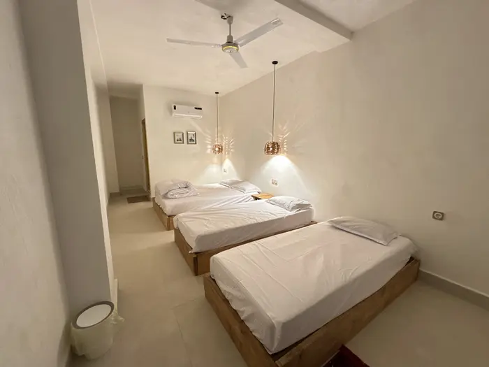 بوم گردی اقامتگاه بومگردی عادل - واحد سنیار