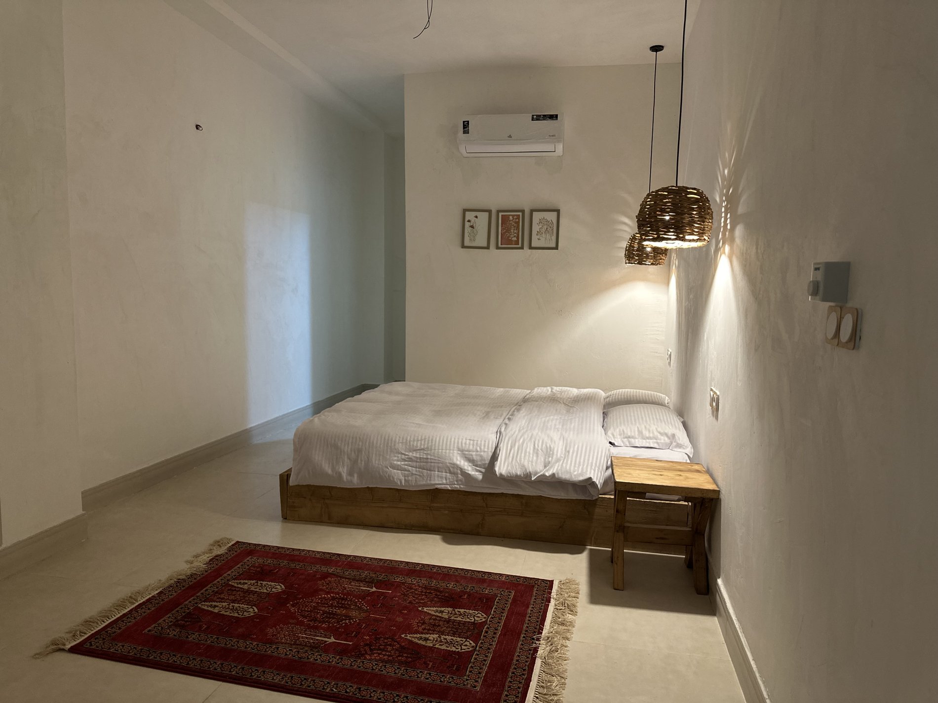 بومگردی اقامتگاه بومگردی عادل - واحد موج