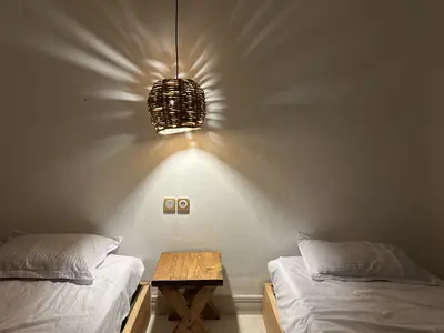 بومگردی اقامتگاه بومگردی عادل - واحد سنیار