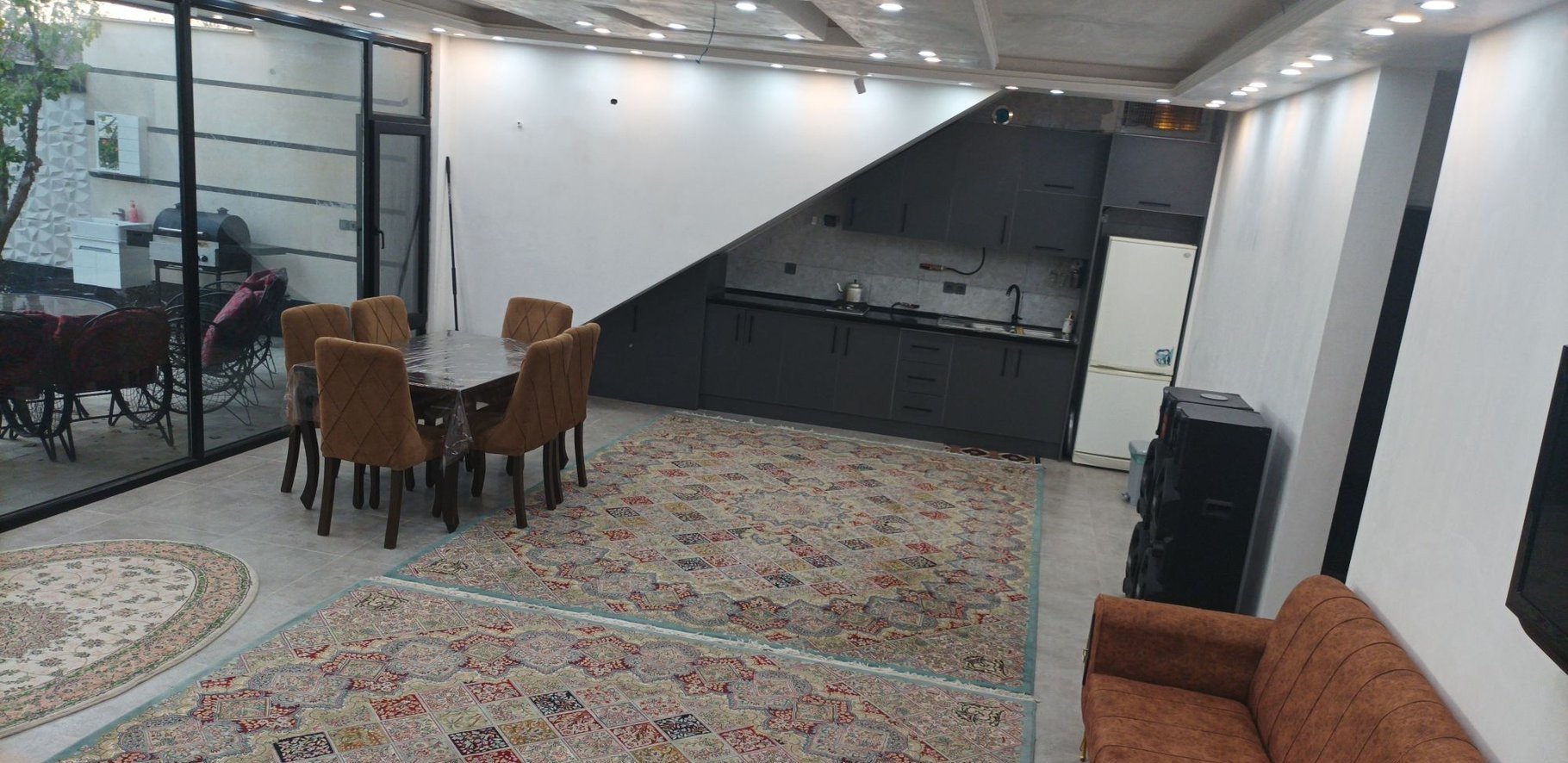 دوخوابه استخردار آهوئی