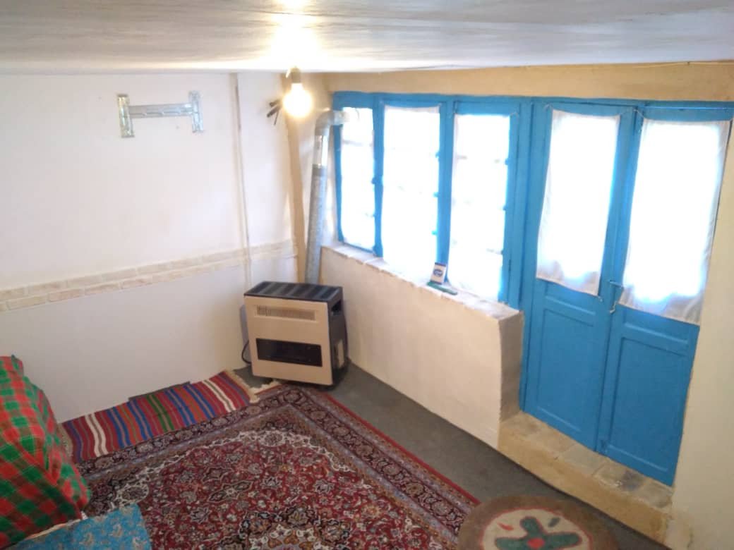 بومگردی عمارت صدر - واحد هیوا