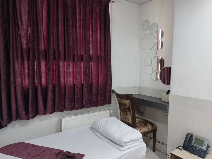 مجتمع اقامتگاهی ماه عسل - واحد سه تخته