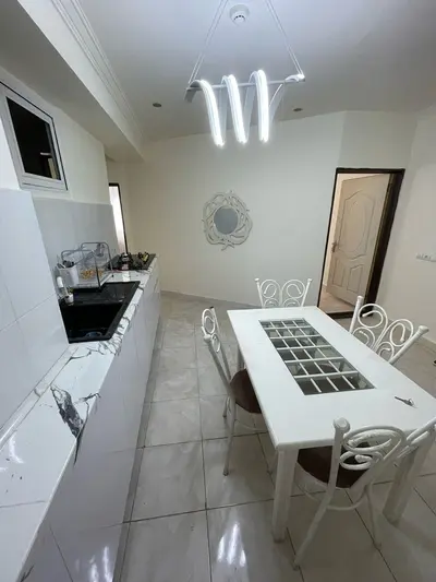 آپارتمان دوخوابه ايسان ٢