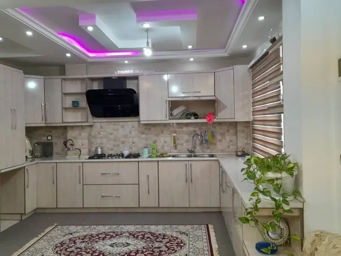 آپارتمان دوخوابه هشتپر