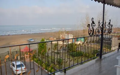 ویلا دوخوابه ساحلی توکلی 1