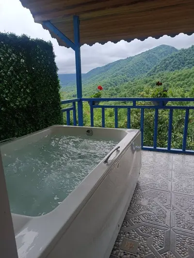 کلبه دوخوابه جکوزی دار آرمیتا