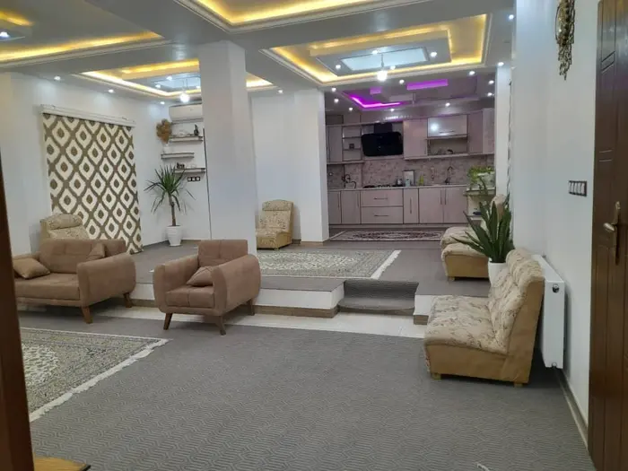 آپارتمان دوخوابه هشتپر