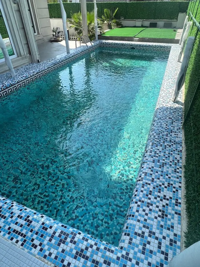 ویلا دوخوابه استخردار آبگرم آقاجانی