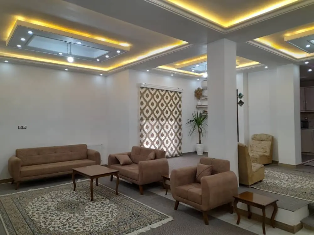 آپارتمان دوخوابه هشتپر