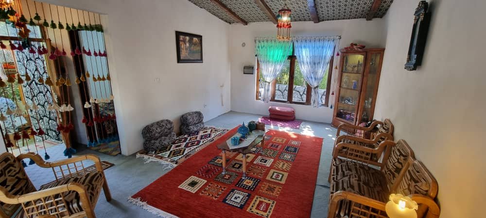 یک خوابه همیشه بهار