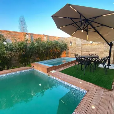 ویلا دوخوابه ساحلی استخردار آبگرم باران