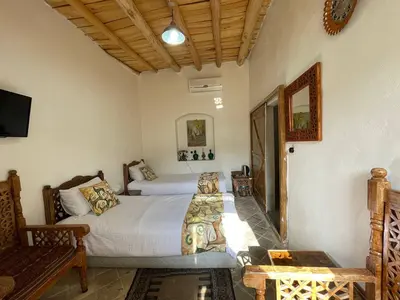 بومگردی ددمان - اتاق دو تخته تویین مارال(طبقه بالا)