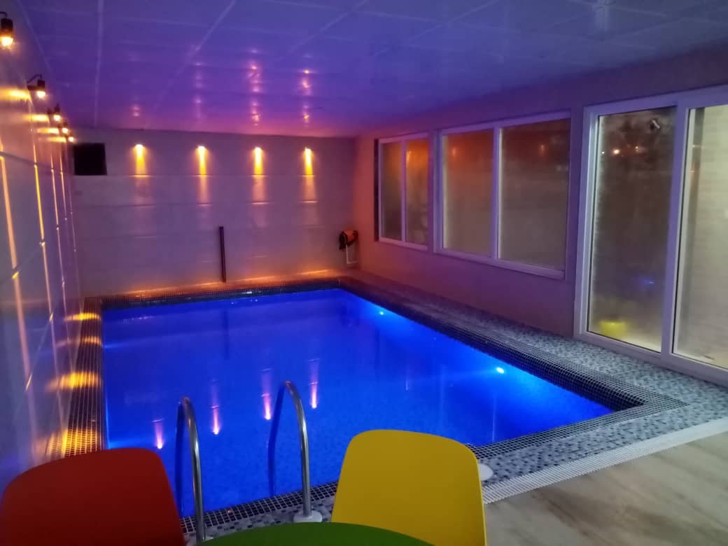 ویلا دوخوابه استخردار آبگرم رستمی