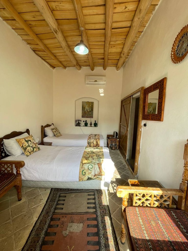 ددمان - اتاق دو تخته تویین مارال(طبقه بالا)