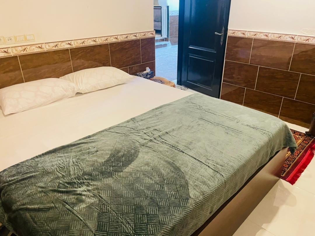 سه خوابه استخردار لیوا