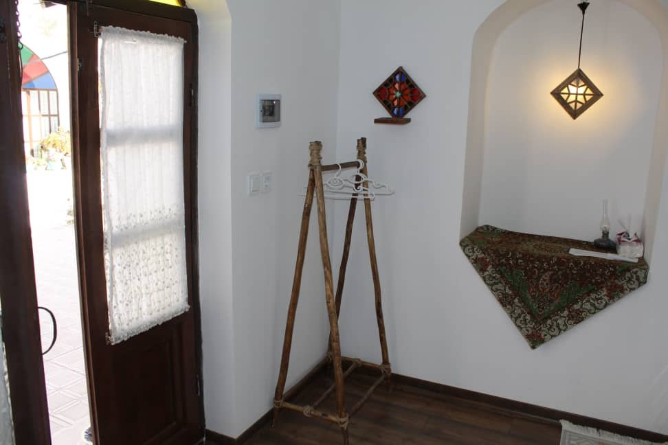 کاج کهن - واحد فیروزه