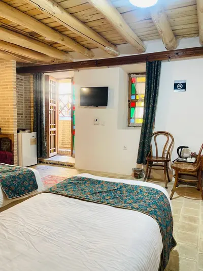 بومگردی ددمان - اتاق سه تخته ماهنشان(طبقه همکف)