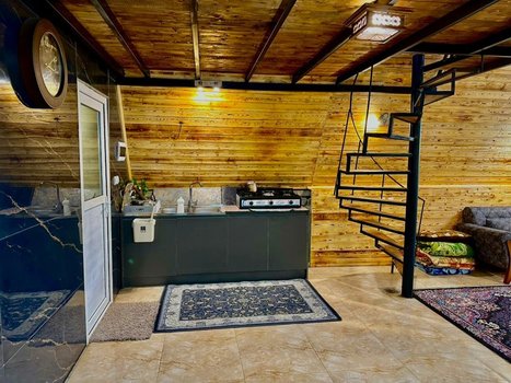 کلبه یک خوابه سوئیسی جکوزی دار رز