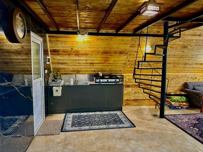 کلبه یک خوابه سوئیسی جکوزی دار رز