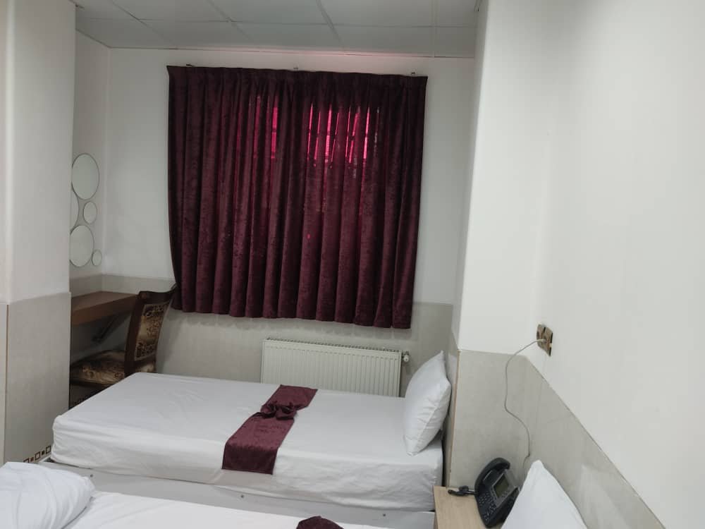 ماه عسل - واحد پنج تخته