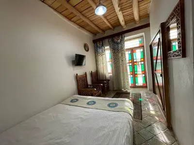 بومگردی ددمان - اتاق دوتخته نمکی(طبقه بالا)