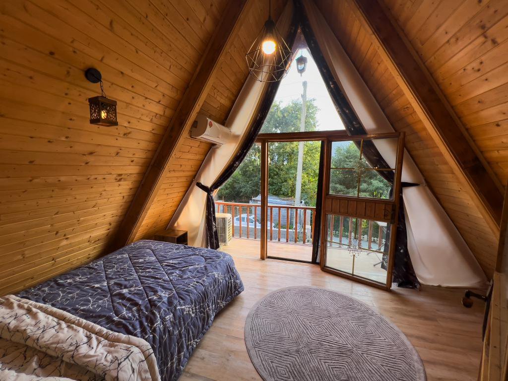 سه خوابه استخردار آبگرم ویستا روم 15