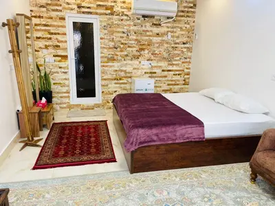 بومگردی سه خوابه استخردار لیوا