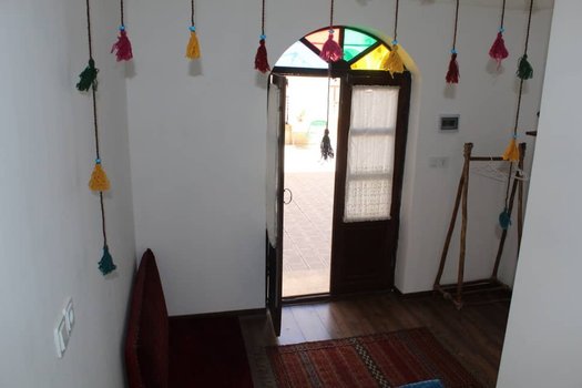 اقامتگاه سنتی کاج کهن - واحد فیروزه