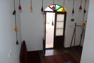 اقامتگاه سنتی کاج کهن - واحد فیروزه