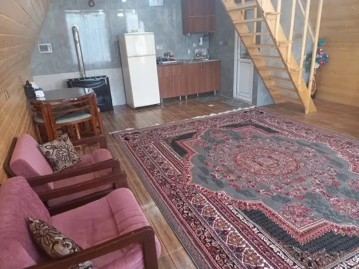 کلبه یک خوابه سوئیسی باران