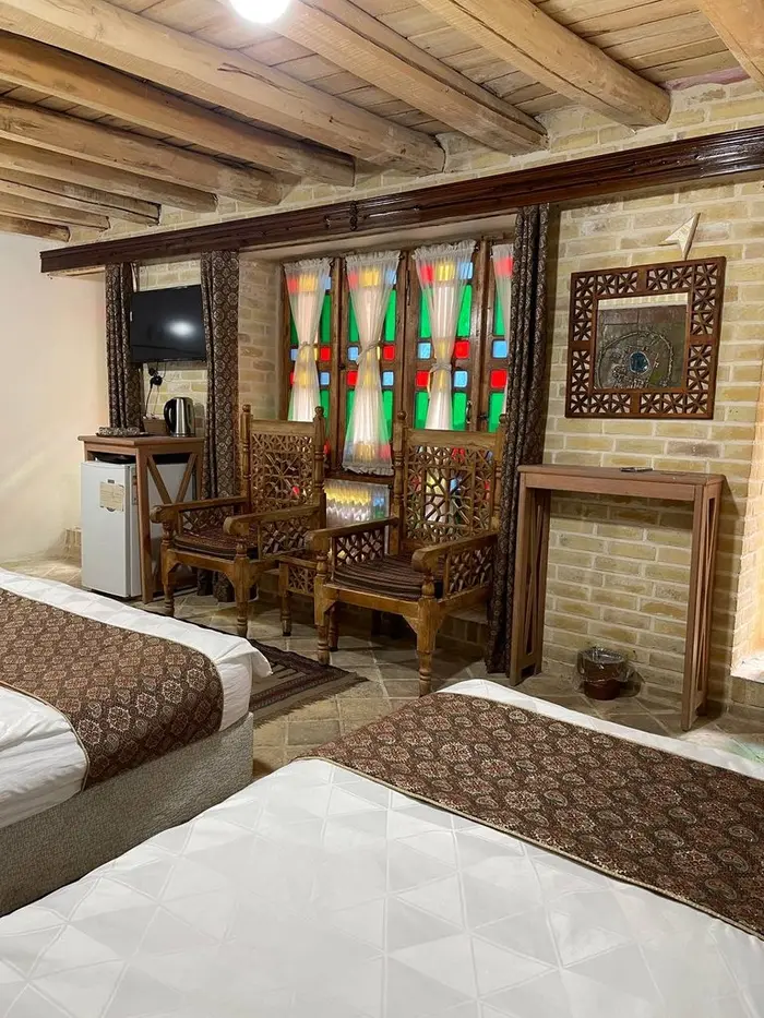 بوم گردی ددمان - واحد چهارتخته تخت سلیمان