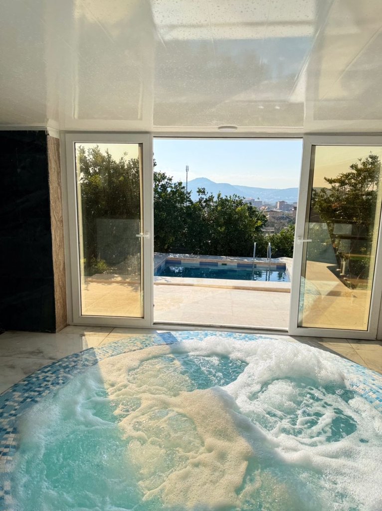 ویلا دوخوابه استخردار آبگرم بزچفت