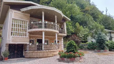 ویلا دوخوابه جنگلی ستاره سه هزار