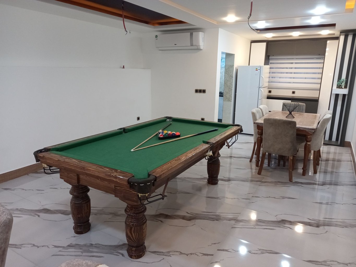 ویلا دوخوابه ساحلی استخر آبگرم تیرنیا 1