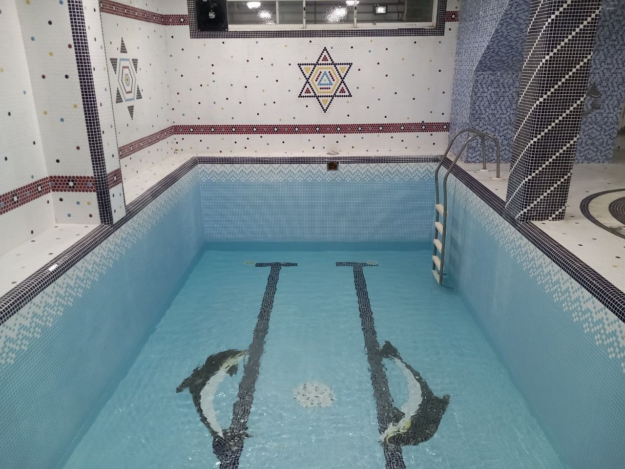 ویلا سه خوابه استخردار آبگرم ارمغان