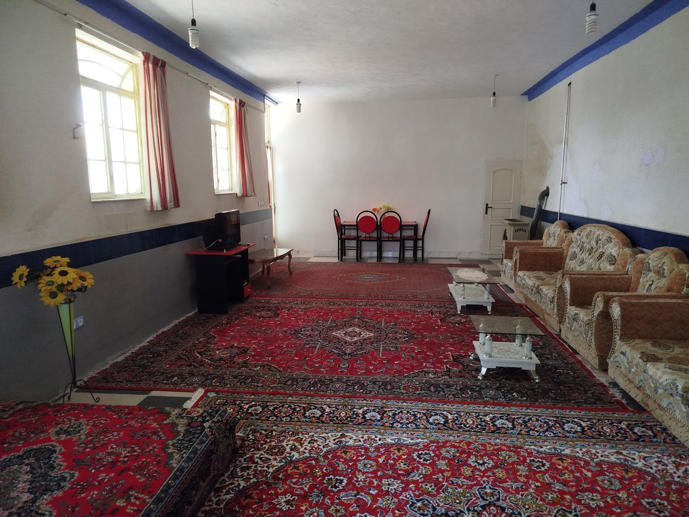 سوئیت فلت حور - هال پذیرایی