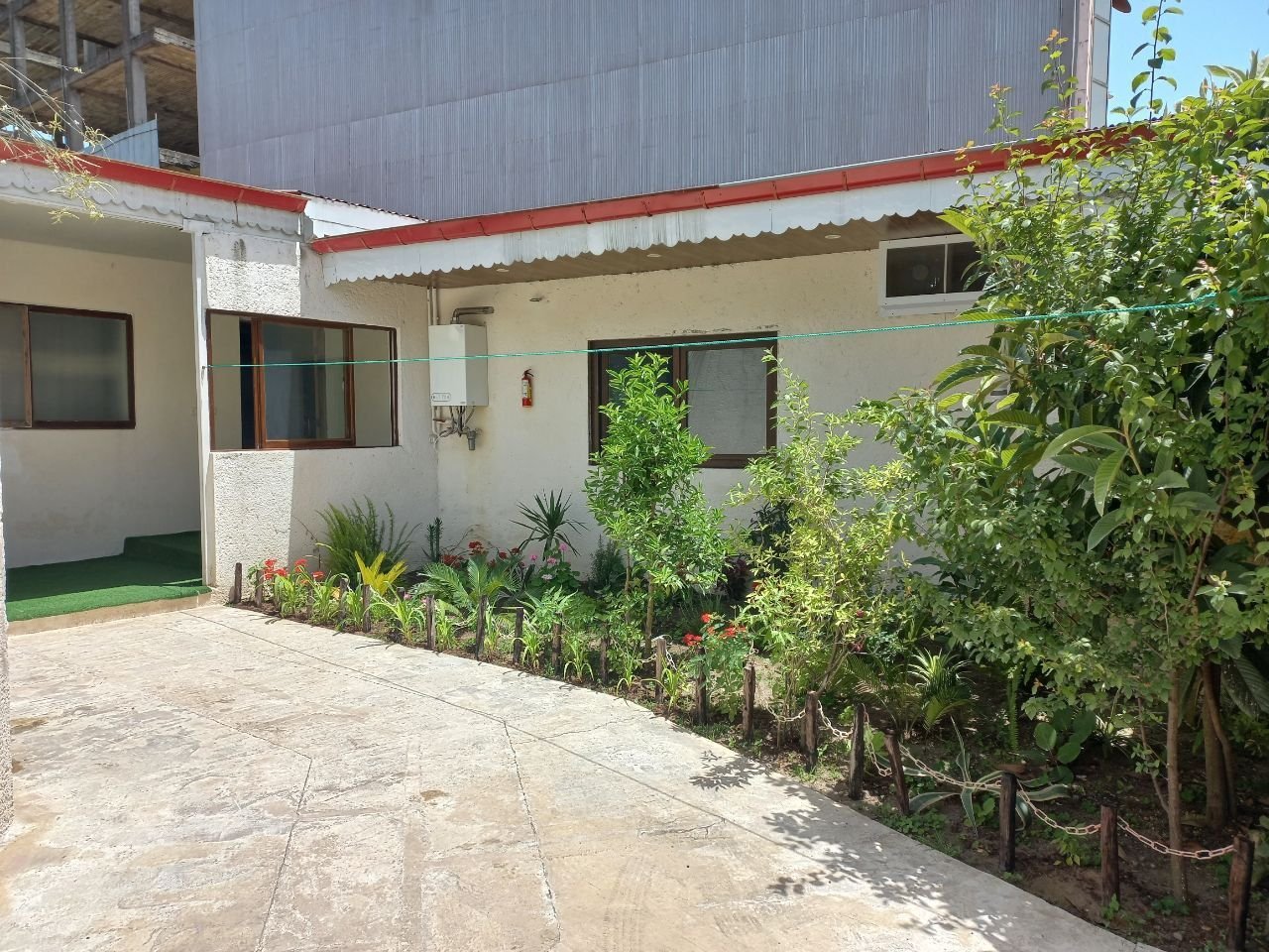 دوخوابه استخردار آبگرم ساحل قو