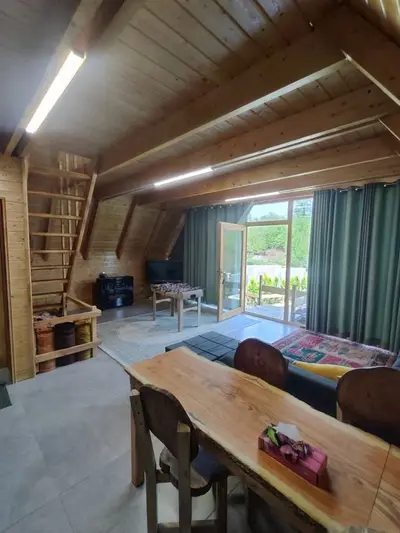 کلبه یک خوابه لاویدا