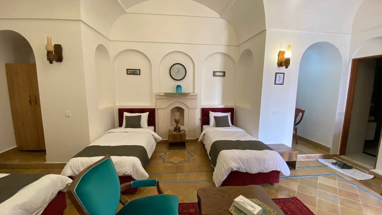 اقامتگاه سنتی افصح الدوله خانه قجری - واحد خوش نشین