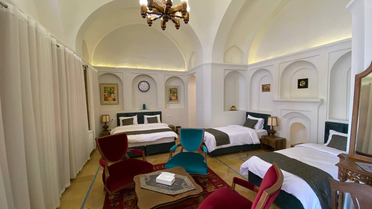 اقامتگاه سنتی افصح الدوله خانه قجری - واحد شاه نشین بزرگ