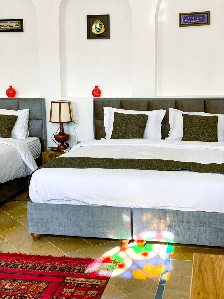 اقامتگاه سنتی افصح الدوله خانه قجری - واحد خورشید