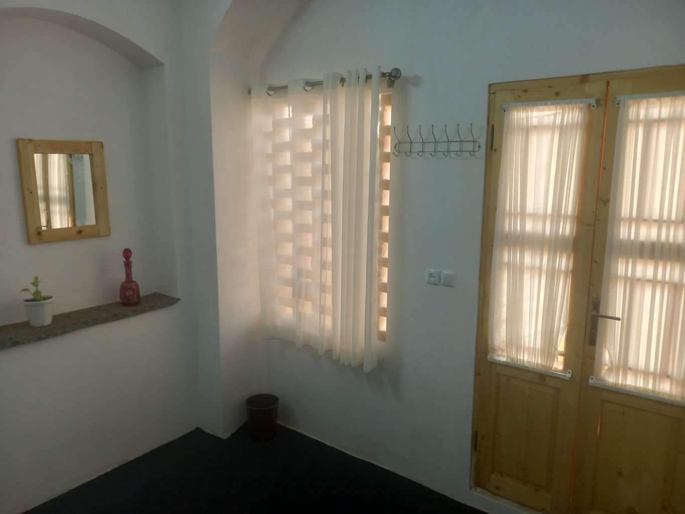 سرای بمانی - واحد آترین بانو