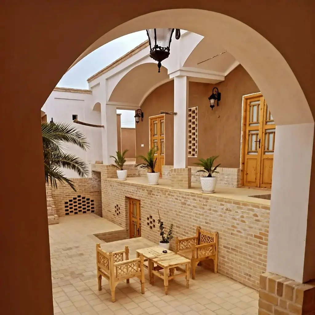 اقامتگاه سنتی سرای بمانی - واحد امین پاشا