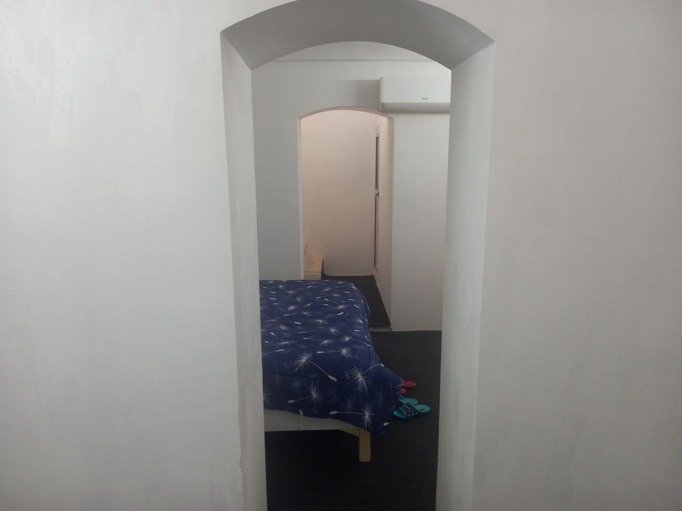 سرای بمانی - واحد مقدس بانو