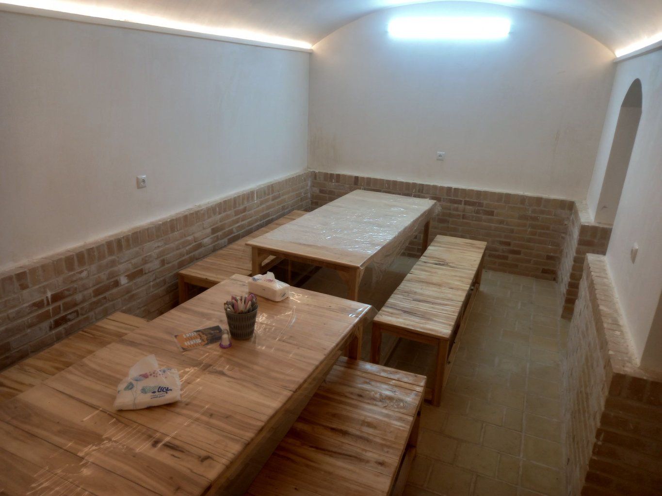 سرای بمانی - واحد آترین بانو